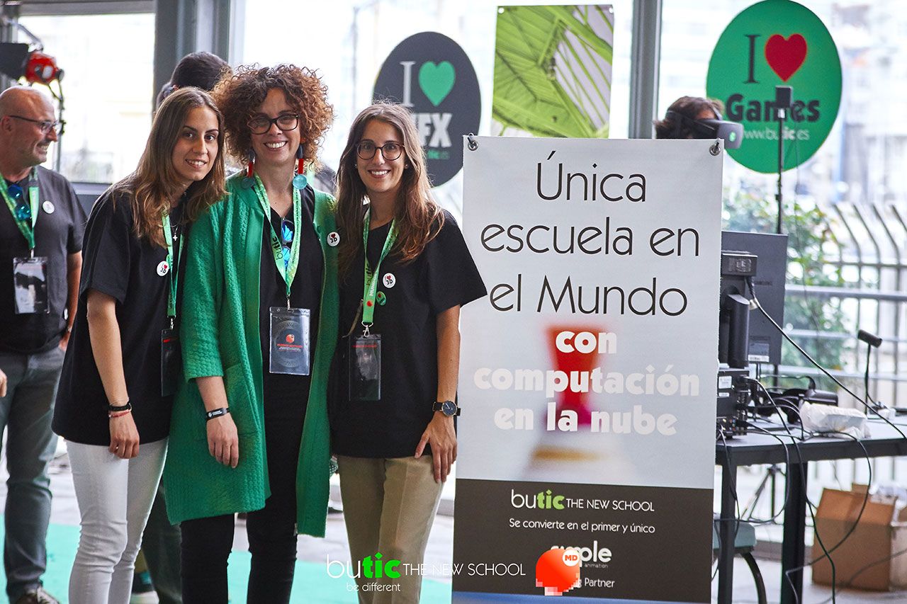 butic-mundos-digitales-2018-formacion-equipo-espacio