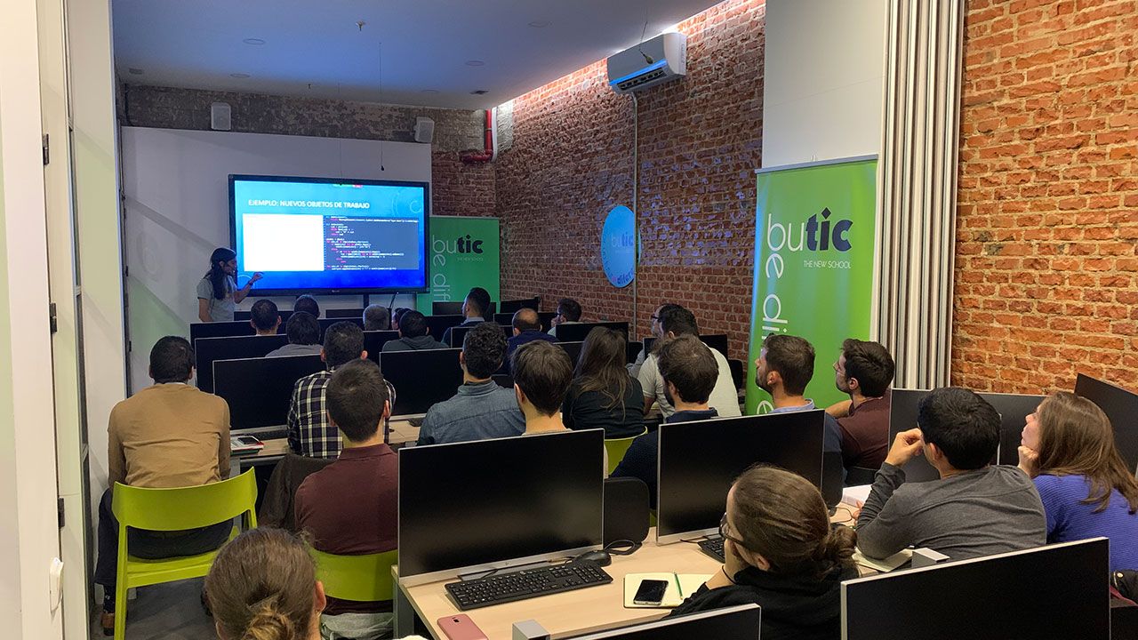 Masterclass "Programación aplicada al BIM. To be or not to be… a BIM programmer" con Carlos Romero Carballo